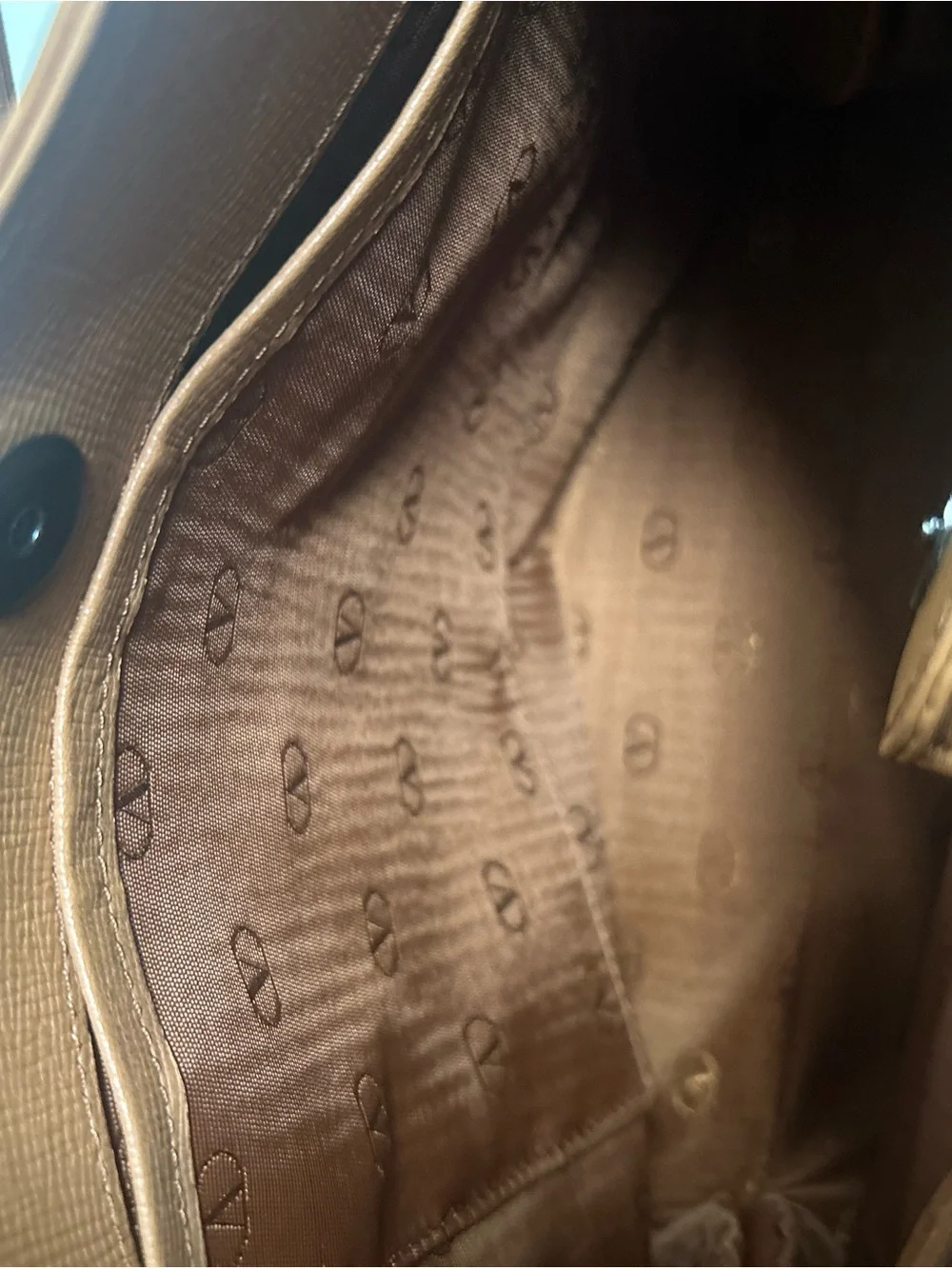 Authentic Vintage Valentino Garavani Tan Leather Hobo-Style Bag